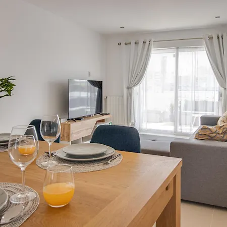 Apartamento Charming 2bd 500mt Wi-fi Ac Pool *