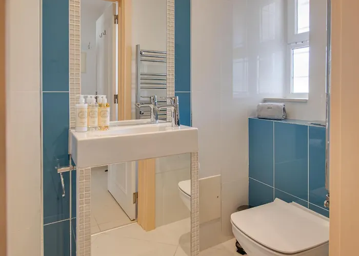 Charming 2bd 500mt Wi-fi Ac Pool
