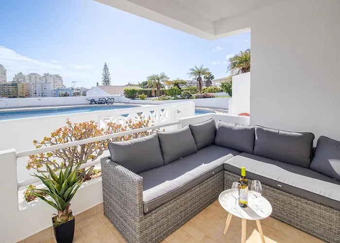 Charming 2bd 500mt Wi-fi Ac Pool * ポルシェス