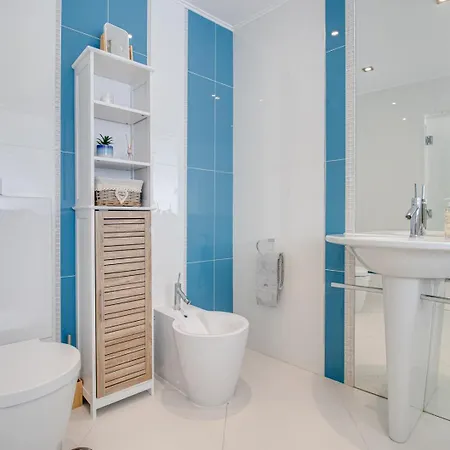 Charming 2bd 500mt Wi-fi Ac Pool Apartment Porches (Algarve)