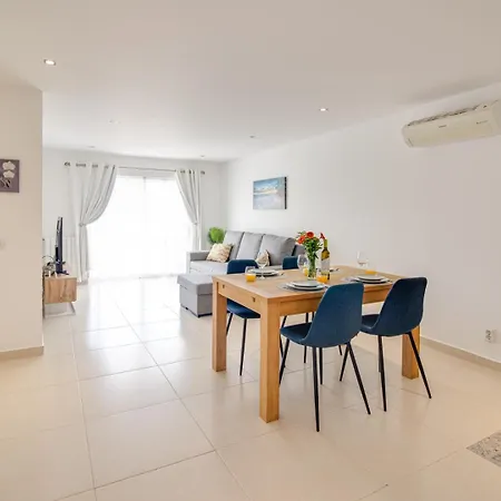 Charming 2bd 500mt Wi-fi Ac Pool Porches (Algarve)
