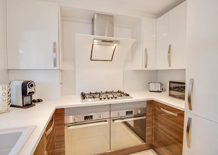Charming 2bd 500mt Wi-fi Ac Pool