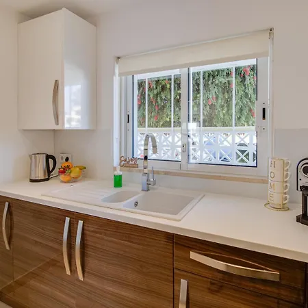 아파트 Charming 2bd 500mt Wi-fi Ac Pool